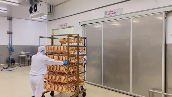 Siết chặt an toàn thực phẩm: Bảo vệ sức khỏe người tiêu dùng, khôi phục niềm tin thị trường - Ảnh 2.