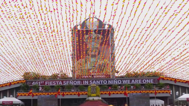 Philippines: 400 thuyền tham gia diễu hành nhân lễ hội Sinulog - Ảnh 1.