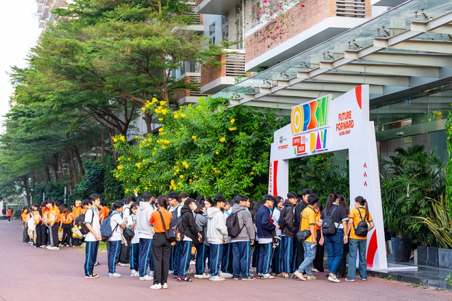 FPTU TP.HCM đẩy mạnh trải nghiệm thực tế: Học sinh "chạm tay vào tương lai" tại Open Day 2025–2026 - Ảnh 4.
