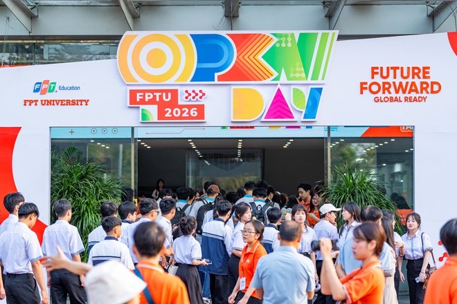 FPTU TP.HCM đẩy mạnh trải nghiệm thực tế: Học sinh "chạm tay vào tương lai" tại Open Day 2025–2026 - Ảnh 26.