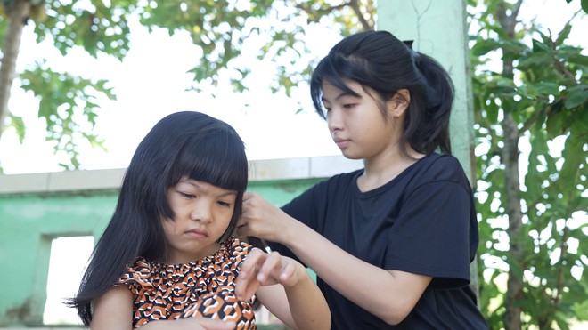 Kiều My nương tựa bà lớn tuổi vì mất cha, mẹ không minh mẫn- Ảnh 2.