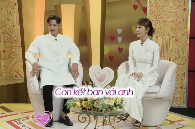 Vợ chồng son 2026 - Tập 1: Chuyện tình "không đôi chân" và lời cầu hôn sau 3 năm tích góp - Ảnh 3.