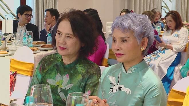 Áo dài Việt Nam: Từ di sản đời thường đến khát vọng vươn tầm quốc tế - Ảnh 3.