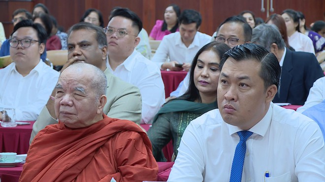 TP. Hồ Chí Minh họp mặt kỷ niệm 77 năm Ngày Cộng hòa Ấn Độ- Ảnh 1. TP. Hồ Chí Minh họp mặt kỷ niệm 77 năm Ngày Cộng hòa Ấn Độ- Ảnh 1.