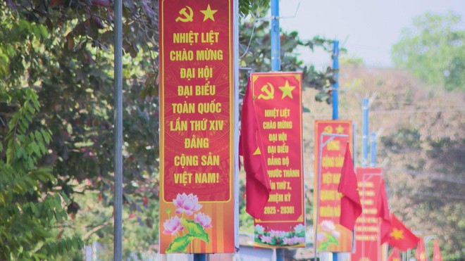 TP. Hồ Chí Minh sẵn sàng thí điểm cơ chế mới, tiên phong đưa nghị quyết Đại hội XIV vào cuộc sống- Ảnh 1.