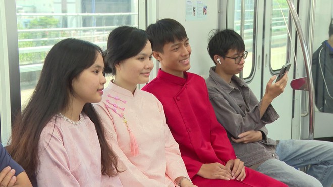 Trải nghiệm Tết cổ truyền trong không gian hiện đại tại Metro số 1- Ảnh 7. Trải nghiệm Tết cổ truyền trong không gian hiện đại tại Metro số 1- Ảnh 7.