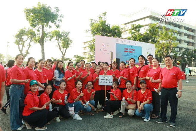 Đi bộ từ thiện Đinh Thiện Lý: 21 năm lan tỏa yêu thương - Ảnh 3.