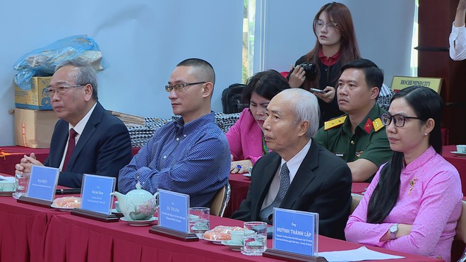 TP. Hồ Chí Minh họp mặt kỷ niệm 77 năm Ngày Cộng hòa Ấn Độ- Ảnh 2. TP. Hồ Chí Minh họp mặt kỷ niệm 77 năm Ngày Cộng hòa Ấn Độ- Ảnh 2.