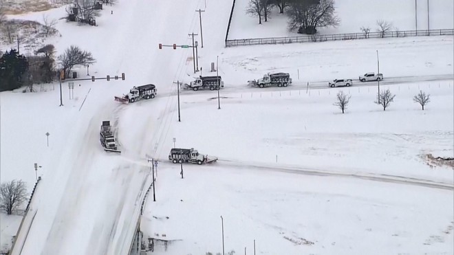 Bão mùa đông gây tê liệt nhiều nơi tại Mỹ - Ảnh 5.