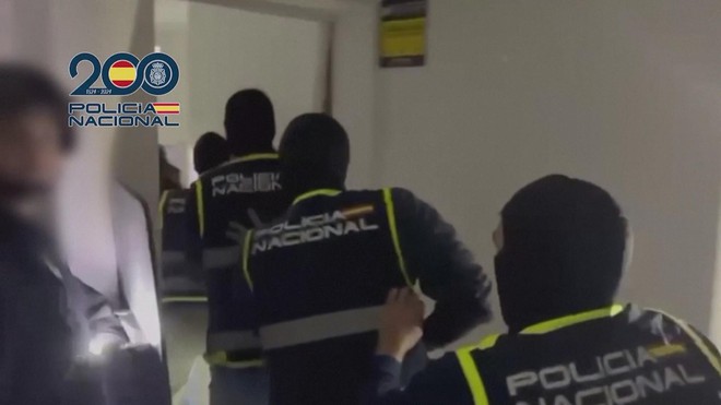 Tây Ban Nha: Bắt giữ hơn 100 nghi phạm buôn bán ma túy xuyên quốc gia - Ảnh 1.