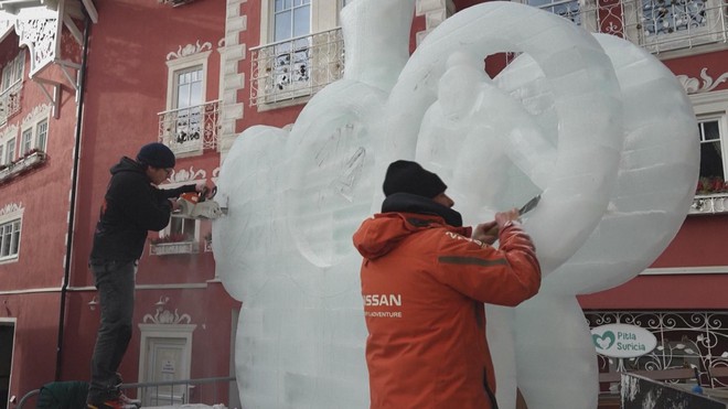 Italia: Triển lãm điêu khắc chủ đề Olympic - Ảnh 3.