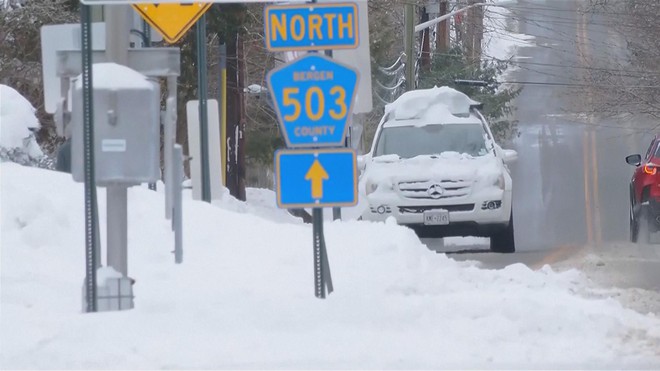 Bão tuyết nghiêm trọng ở Mỹ - Ảnh 2.