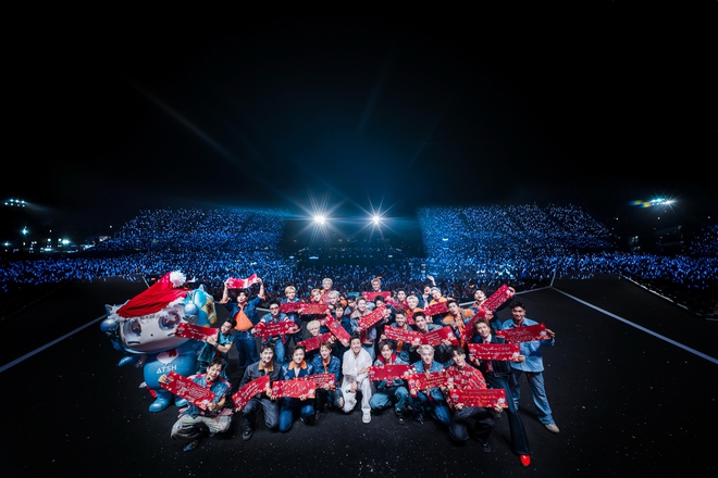 Concert Anh trai “Say hi” 2025 – A White Valentine: Vé Early Bird cháy sạch sau 40 phút - Ảnh 1.