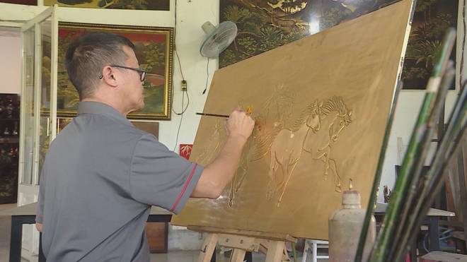 Ngựa Sơn Mài Tương Bình Hiệp Đón Năm Mới - Ảnh 1.