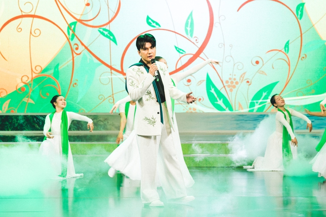 Quỹ Học bổng Vừ A Dính tiếp tục viết tiếp ước mơ cho các trẻ em vùng cao - Ảnh 14.