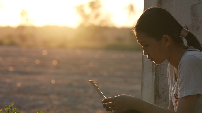 Mái ấm gia đình Việt: Mai Phương vừa học vừa làm để kiếm tiền nuôi mẹ đau bệnh - Ảnh 2.