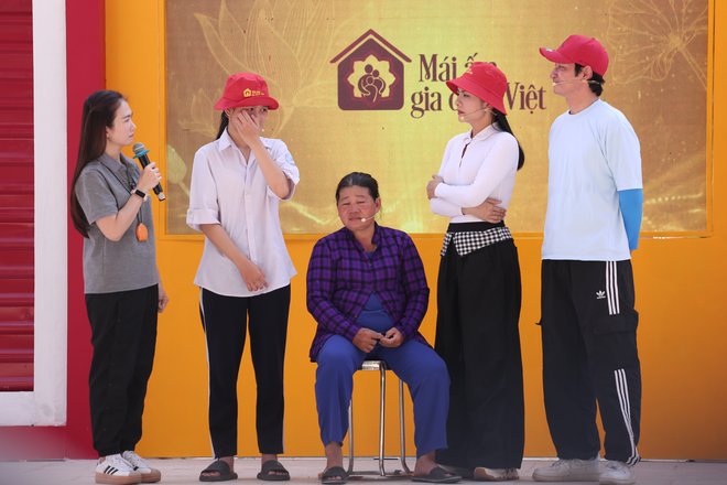 Mái ấm gia đình Việt: Mai Phương vừa học vừa làm để kiếm tiền nuôi mẹ đau bệnh - Ảnh 7.