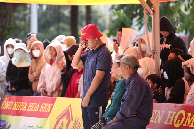 "Mái ấm gia đình Việt" tập 56: Hơn 500 triệu đồng trao đến các em khó khăn - Ảnh 2.