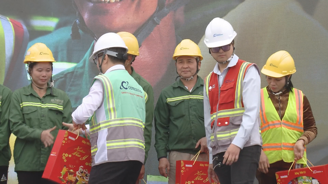 Hơn 33.000 công nhân trên cả nước được chăm lo trong chương trình "Xây Tết 2026" - Ảnh 4.