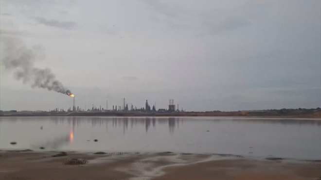 Venezuela ban hành luật cải tổ ngành dầu mỏ - Ảnh 5.