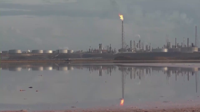 Venezuela ban hành luật cải tổ ngành dầu mỏ - Ảnh 6.