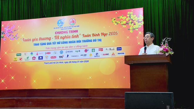 Xuân về bên những người lao động thầm lặng giữa phố thị - Ảnh 5.