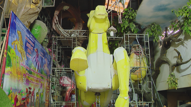 Xưởng chế tác linh vật Đường hoa Nguyễn Huệ Tết Bính Ngọ 2026 - Ảnh 9.