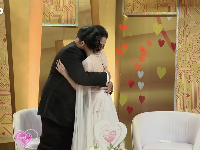 Vợ chồng son: Cặp đôi chị em vừa gặp đã phải lòng nhau và cái kết bất ngờ sau thông báo chia tay - Ảnh 12.