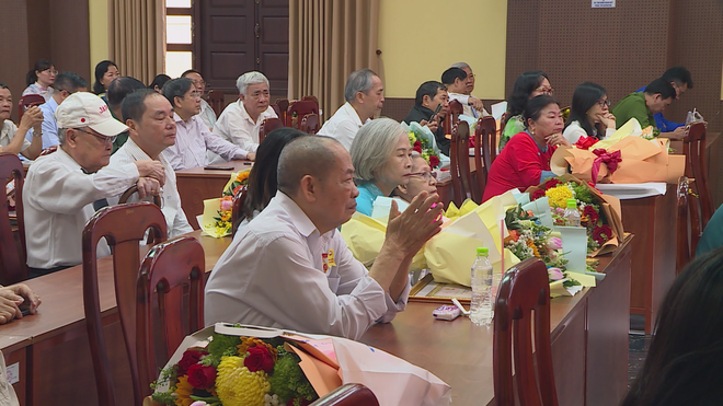 Phường Tân Định, TP. Hồ Chí Minh họp mặt kỷ niệm 96 năm Ngày thành lập Đảng Cộng sản Việt Nam - Ảnh 3.