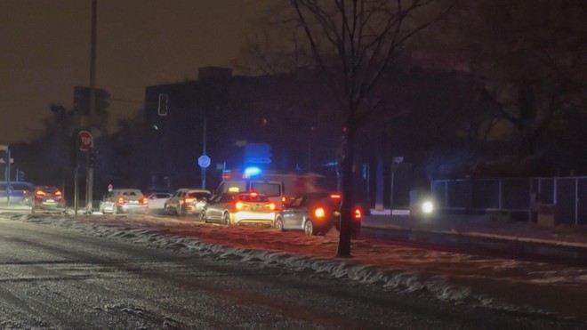 Berlin: Mất điện diện rộng do cháy đường dây- Ảnh 2. Berlin: Mất điện diện rộng do cháy đường dây- Ảnh 2.