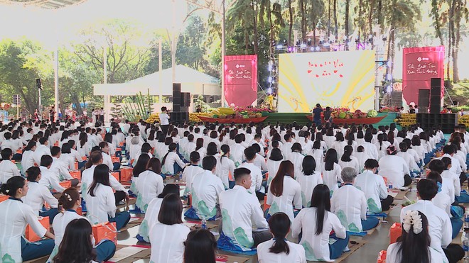 Người dân đổ về các điểm vui chơi văn hóa tại TP. Hồ Chí Minh dịp đầu năm 2026  - Ảnh 3.