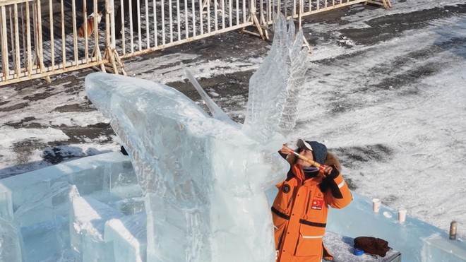 Sống động các tác phẩm điêu khắc băng tuyết tại Cáp Nhĩ Tân, Trung Quốc 2026- Ảnh 2. Sống động các tác phẩm điêu khắc băng tuyết tại Cáp Nhĩ Tân, Trung Quốc 2026- Ảnh 2.