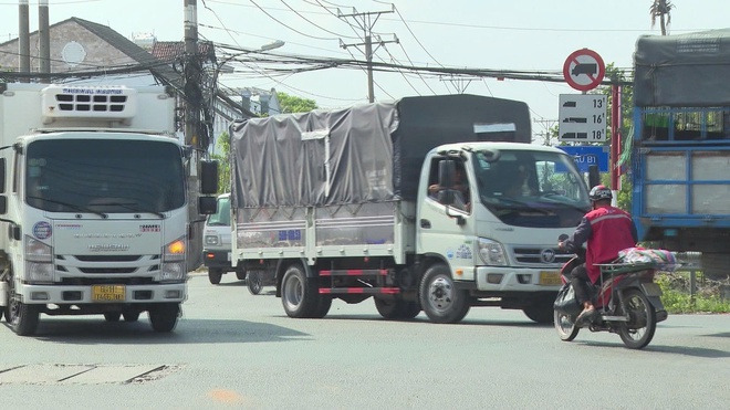 Đường Vĩnh Lộc mở rộng 30 mét, tạo thuận lợi cho giao thông cửa ngõ phía Tây TP. Hồ Chí Minh- Ảnh 2.