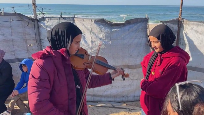 Lớp học nhạc cụ tại vùng chiến sự Gaza- Ảnh 3.