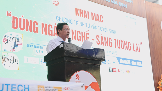 Khai mạc chương trình tư vấn tuyển sinh "Đúng ngành nghề - Sáng tương lai" năm 2026 - Ảnh 4.