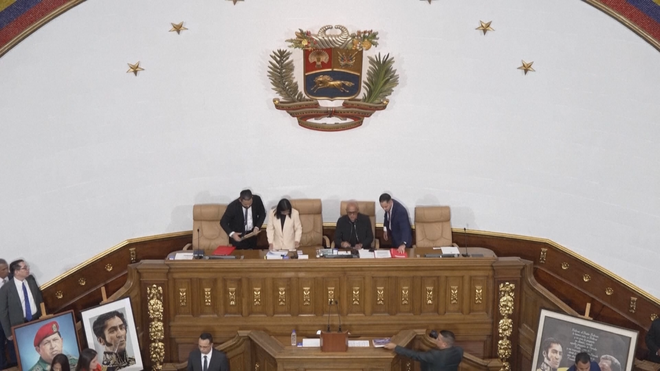 Phó Tổng thống Venezuela Delcy Rodríguez tuyên thệ nhậm chức Tổng thống lâm thời- Ảnh 6. Phó Tổng thống Venezuela Delcy Rodríguez tuyên thệ nhậm chức Tổng thống lâm thời- Ảnh 6.