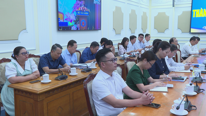 TP. Hồ Chí Minh dự hội nghị trực tuyến toàn quốc ngành tài chính năm 2025 - Ảnh 2.