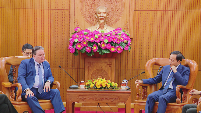 Bí thư Thành ủy TP.HCM Trần Lưu Quang tiếp Đại sứ Hoa Kỳ tại Việt Nam Marc Knapper - Ảnh 2.