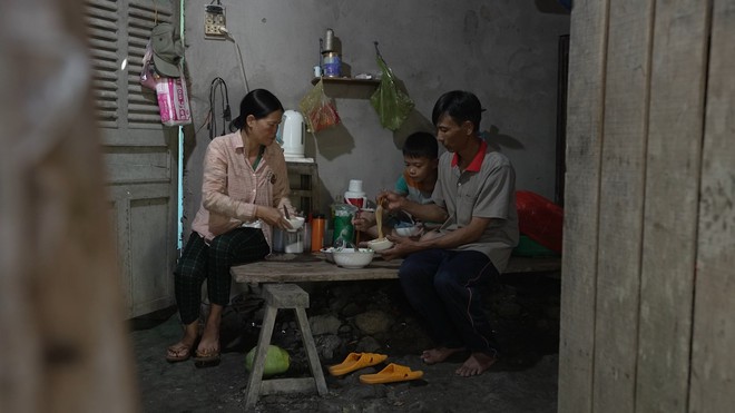 Trung Quý: Tuổi thơ bắt ốc cùng cha, dành từng đồng chữa bệnh cho mẹ - Ảnh 6.