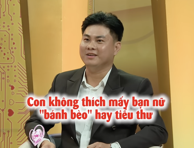 Vợ chồng son: Chàng trai vừa chia tay đã có ngay vợ kém 10 tuổi xinh đẹp - Ảnh 1.