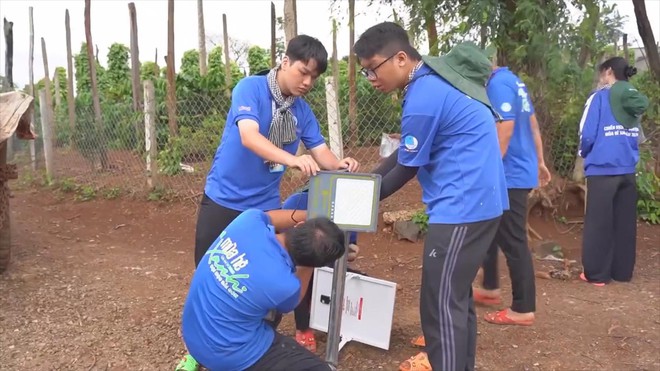 Kỷ niệm 76 năm ngày truyền thống học sinh, sinh viên: Viết tiếp truyền thống anh hùng của tuổi trẻ- Ảnh 11.