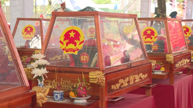 TP. Hồ Chí Minh hoàn tất việc di dời hài cốt liệt sĩ về nghĩa trang liệt sĩ thành phố - Ảnh 2.