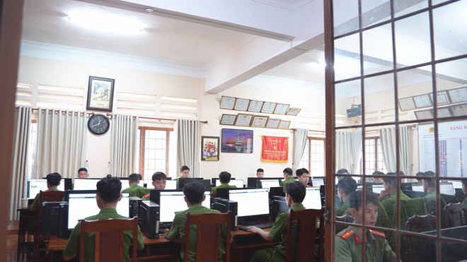 Ngân hàng Nhà nước yêu cầu giảm lãi suất cho vay tới 2% một năm | 60 Giây Sáng ngày 19/10/2026 - Ảnh 5.