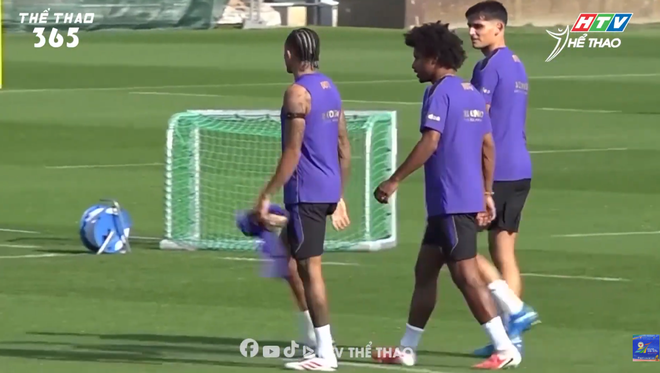 Barcelona tổn thất lực lượng trước đại chiến PSG và Real Madrid - Ảnh 2.