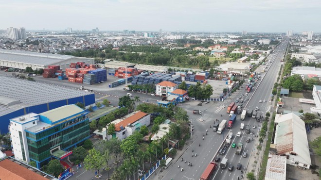 Hàng hóa qua cảng tăng trưởng tích cực | Vươn Khơi - Ngày 1/10/2026 - Ảnh 1.
