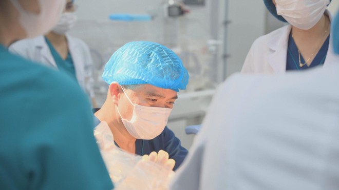 Hội đàm giữa Bộ Quốc phòng Việt Nam và Hội đồng Quốc gia Mặt trận Đoàn kết Phát triển Tổ quốc Campuchia | Thời sự trưa HTV ngày 3/10/2026 - Ảnh 3.