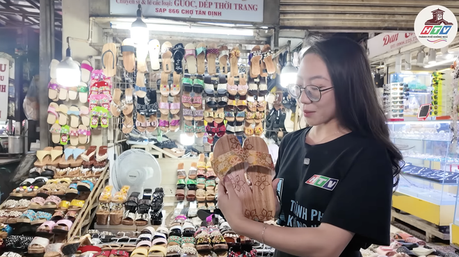 Guốc gỗ ở chợ Tân Định | HTV Thành phố không ngủ - Ảnh 2.