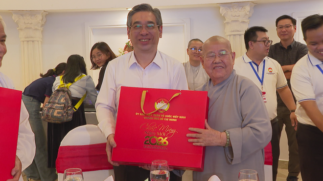 Gặp gỡ, chúc Tết các vị chức sắc tôn giáo, vị dân tộc đại diện Hội Người Việt Nam ở nước ngoài - Ảnh 10.