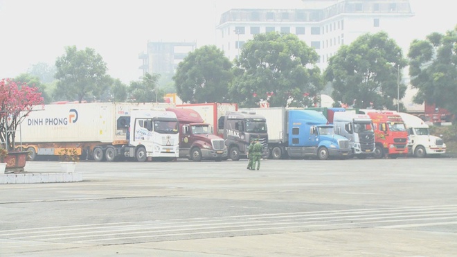 60 Giây ngày 01/12/2026 | TP. Hồ Chí Minh: Siêu thị mini 0 đồng mang Tết cho bà con khó khăn - Ảnh 6.