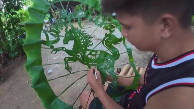 Phillipines: Tác phẩm nghệ thuật từ những chiếc lá - Ảnh 3.